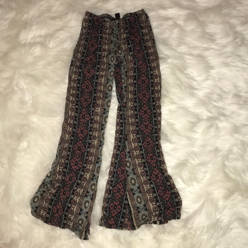 Patterned pants
